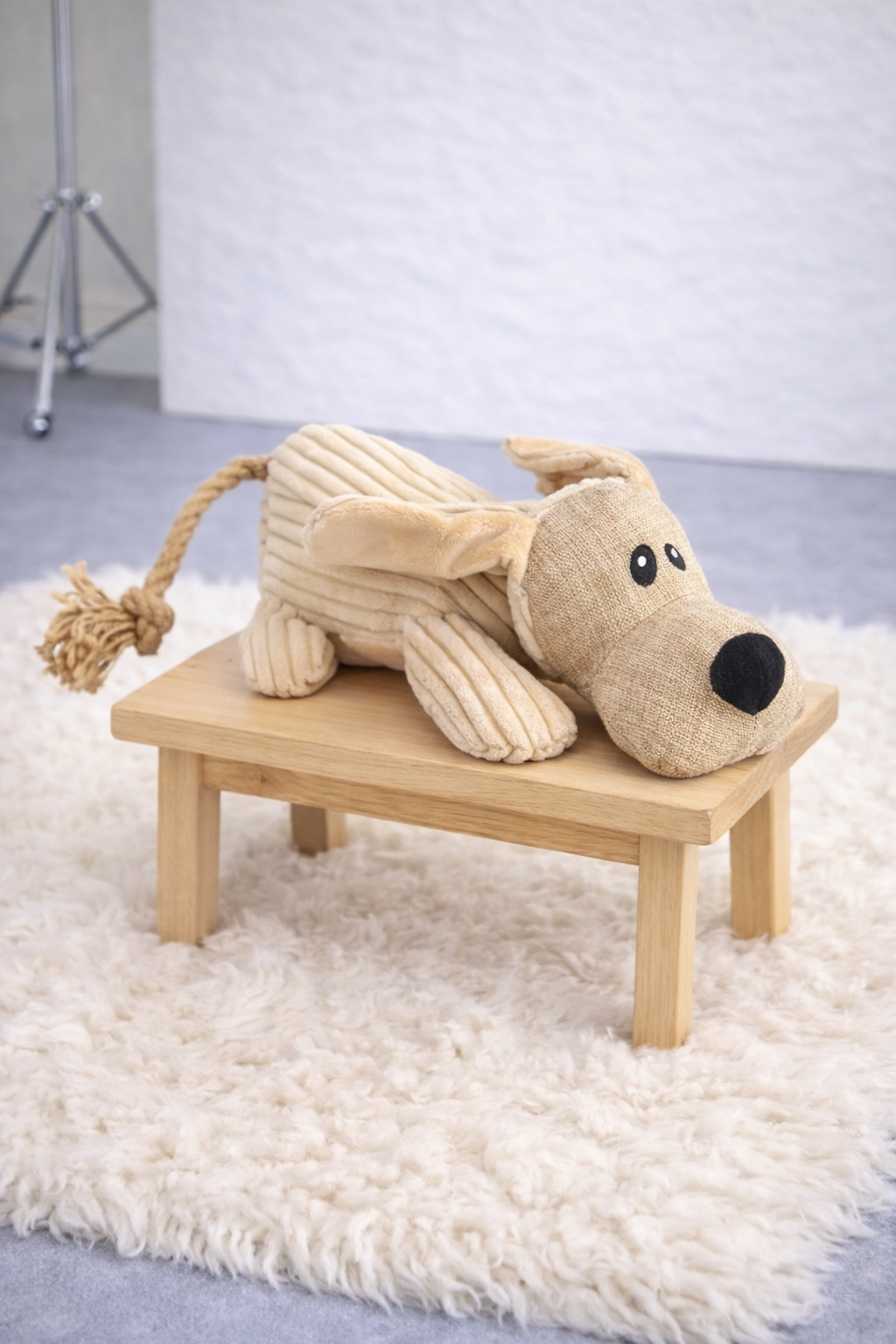 Peluche interactive avec squeaker pour chien – Oscar